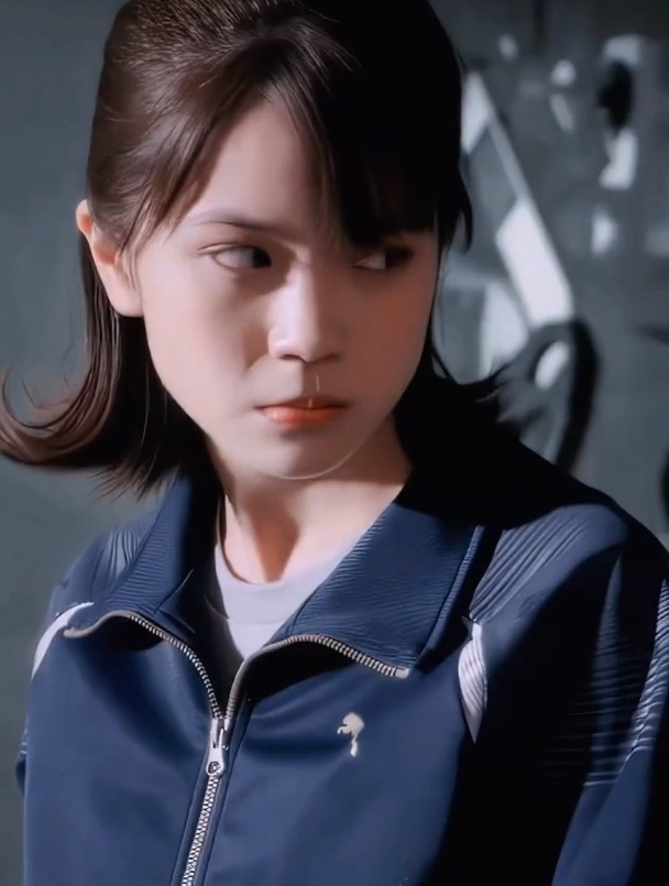 德凯奥特曼女主登场不愧是你圆谷选角这颜值谁看谁不迷糊