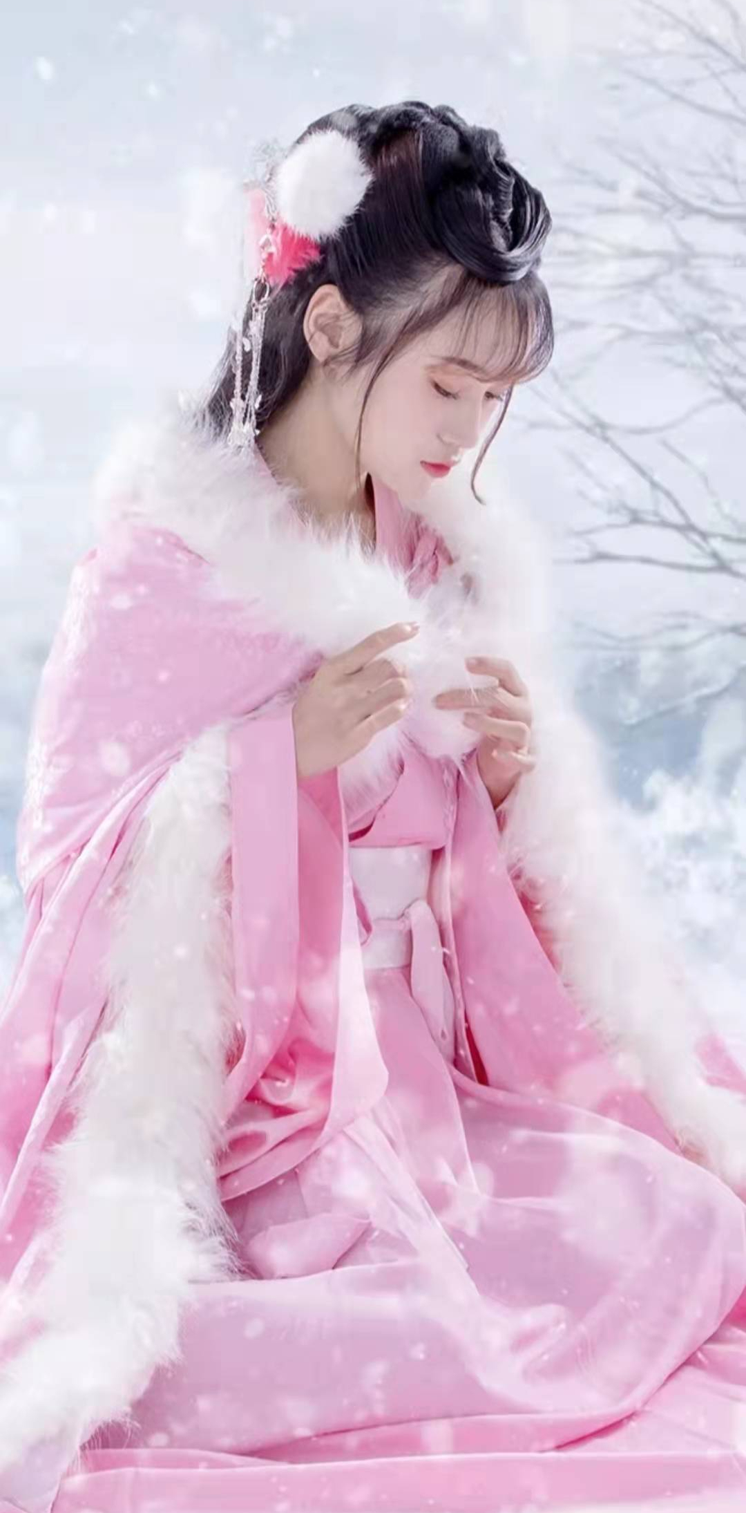 这粉粉嫩嫩的古风美女你爱了吗 古风美女雪景8连