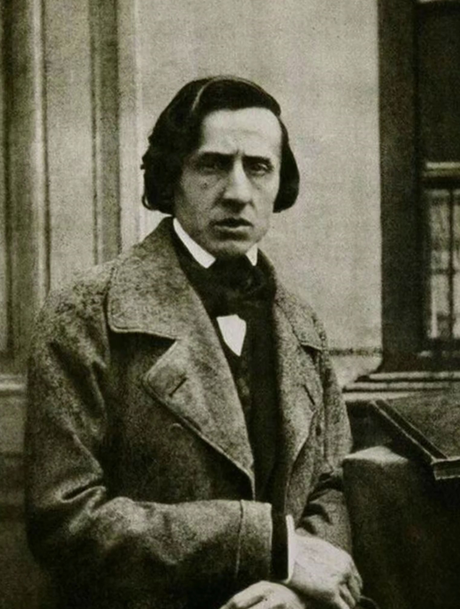 据说这是肖邦唯一现存的照片,大约拍摄于1849年