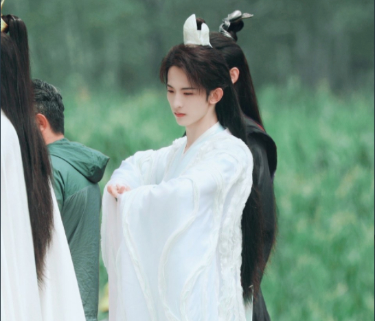 吉星高照:师无渡造型曝光,看到戚容演员,你还想当小镜王妃吗?