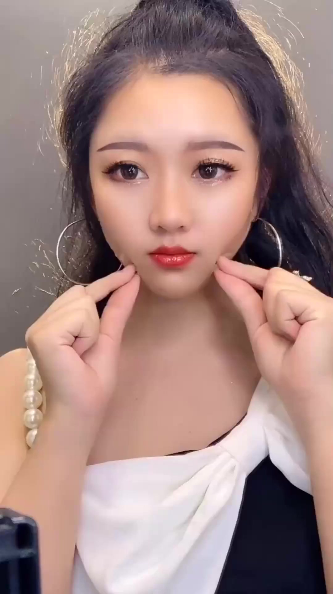 不得不佩服小姐姐的化妆技术,卸完妆后的样子,简直就是两个人!