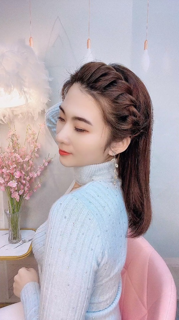 这样编既显脸小,还显发量多,赶快学起来!