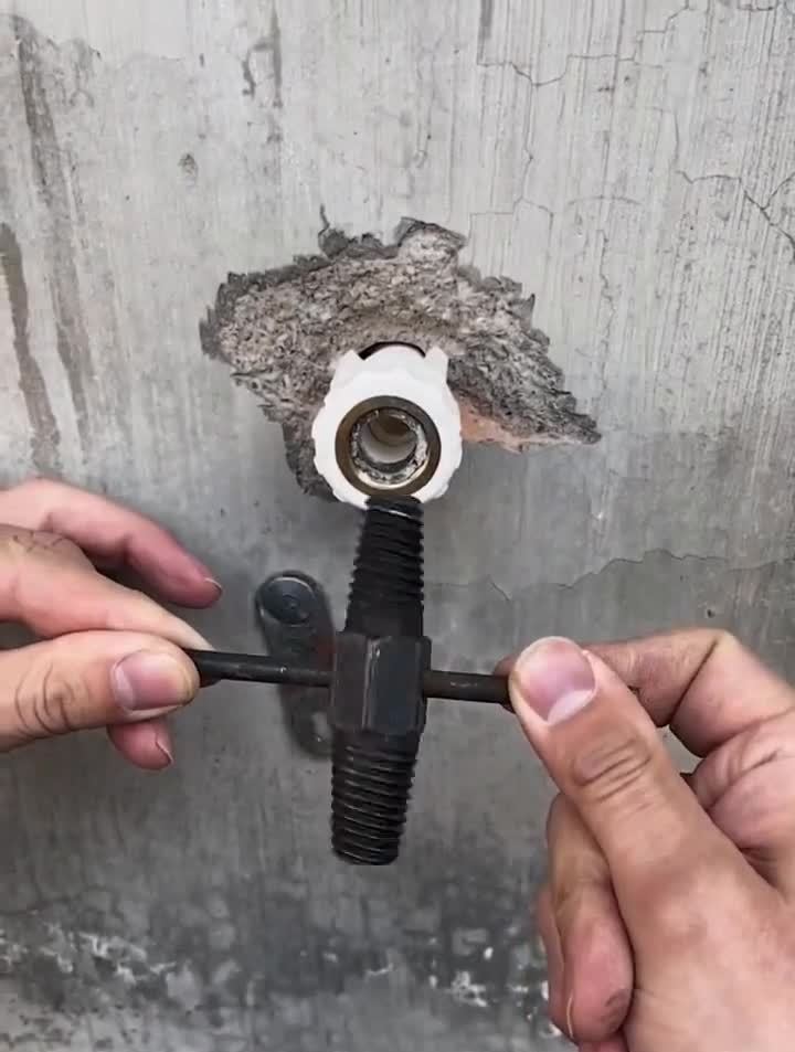 水龙头断了,不用慌,断丝取出器三步换新-度小视