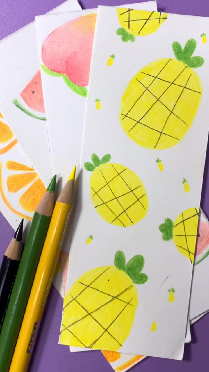 教你画可可爱爱的菠萝小书签