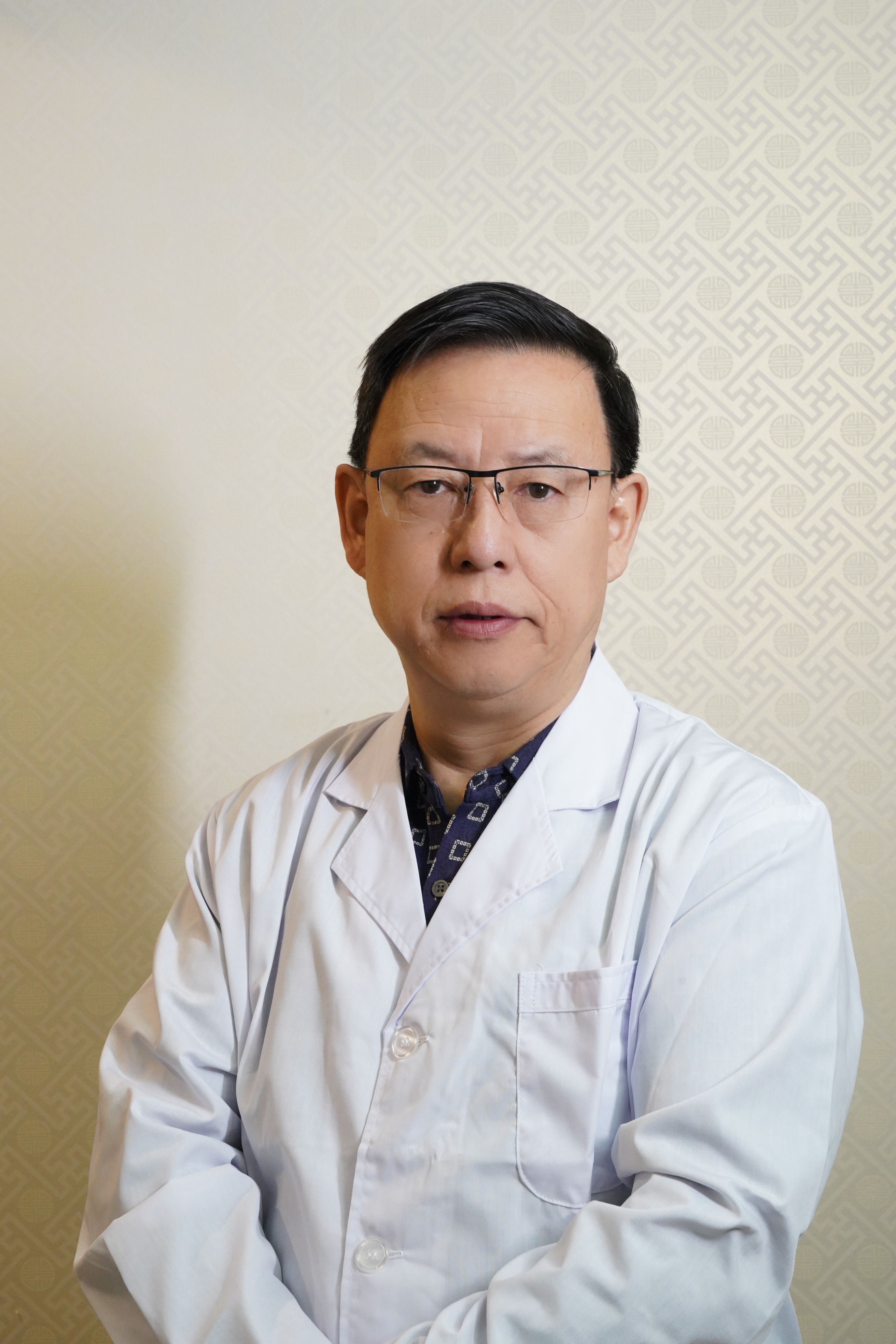 大连神谷中医医院喜迎辽中医内科专家王佰庆教授,专家团队再扩充