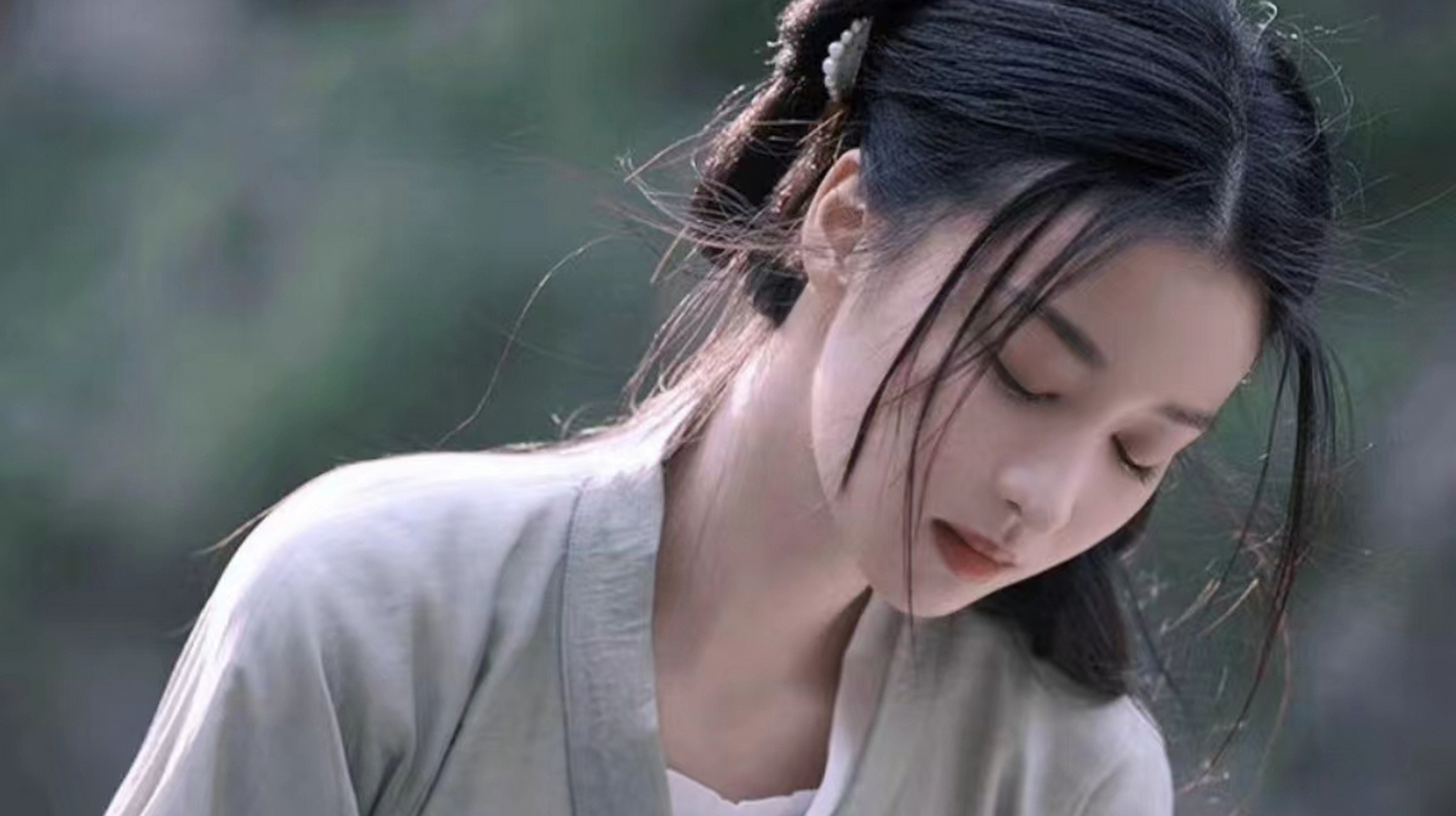 王楚然主演的《玉骨遥》于7月2日正式开播!站内热度第一!