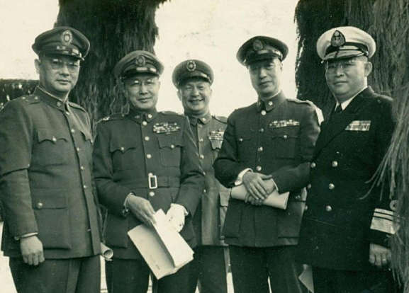 陈赓围歼黄正诚!敌4门山炮为何一炮未放,常乃超:不按套路出牌