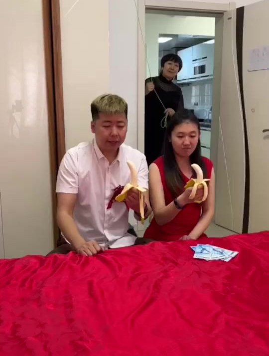赵二虎爱搞笑 香蕉