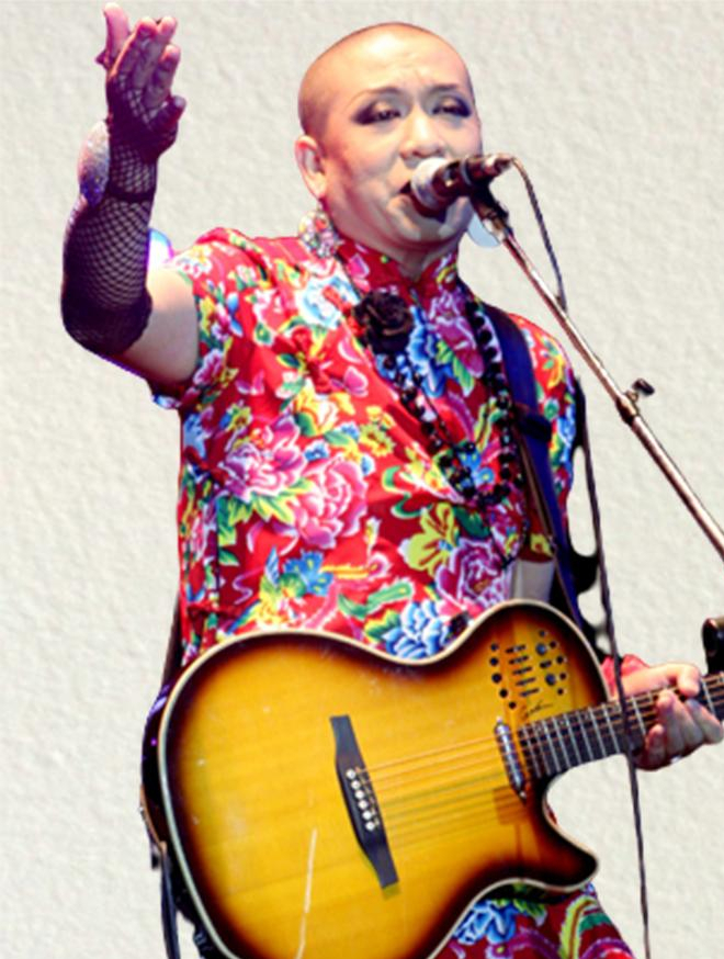 "摇滚教母"梁龙,曾遭王菲拒绝,唢呐一响就知道是他来了(3)