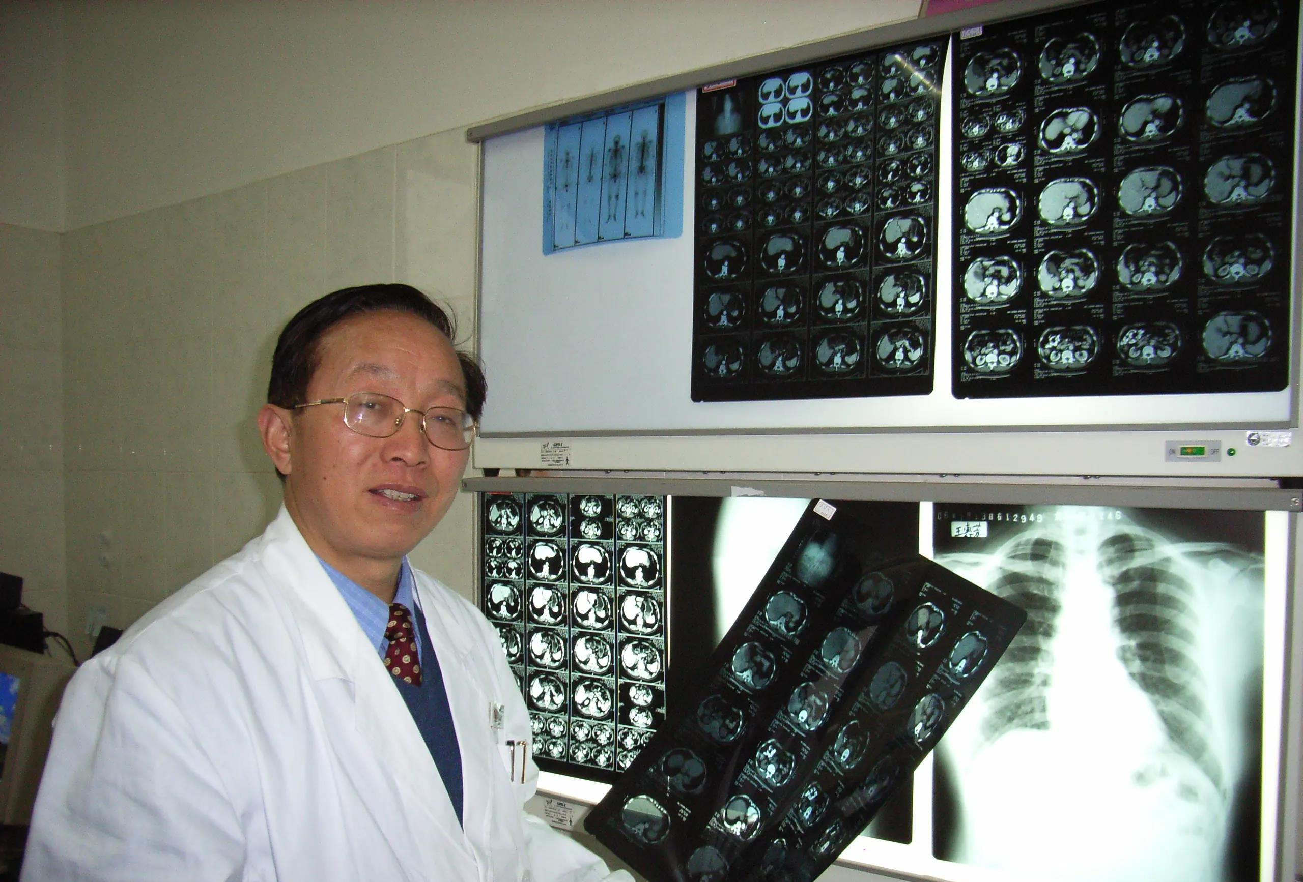 中医肿瘤专家徐振晔,用凝结40余年的临床经验,助力肺癌患者抗癌