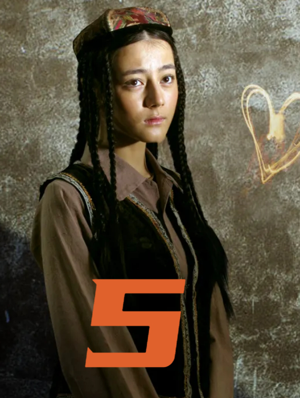 阿娜尔罕:阿娜尔罕足足被吊打了三个多小时-度小视