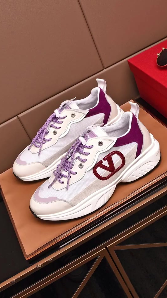 华伦天奴情侣休闲运动鞋超级舒适