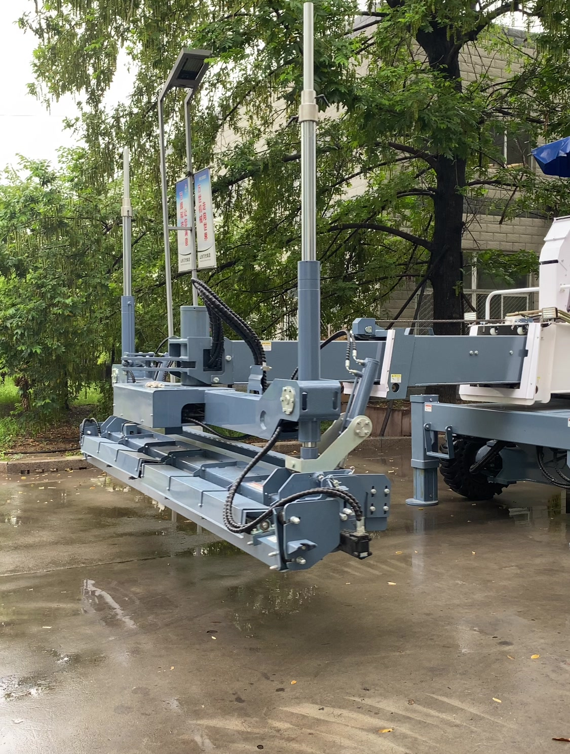 伸缩臂 激光整平机 万世地坪 大型地面找平机-度小视