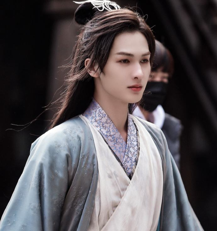 《星河长明》男二朱正廷仪态绝了,感情戏意难平,姐妹情超男女情