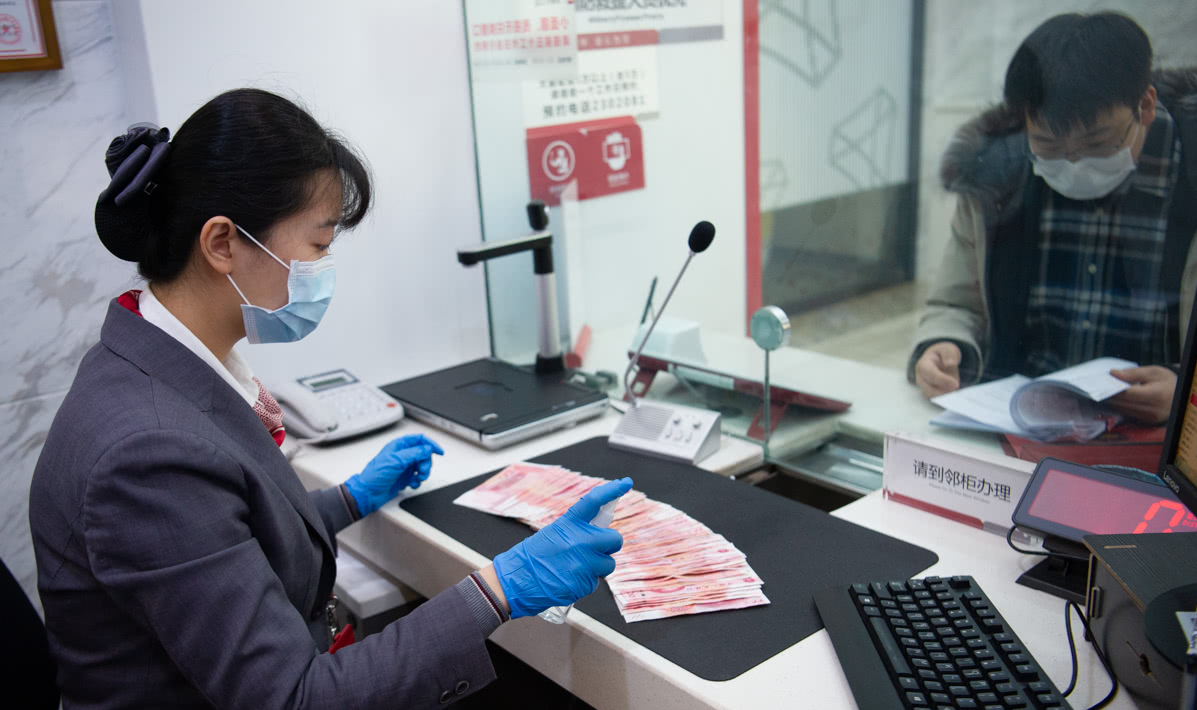 手握25万现金,存进中国建设银行3年,每年可得的利息是多少钱?