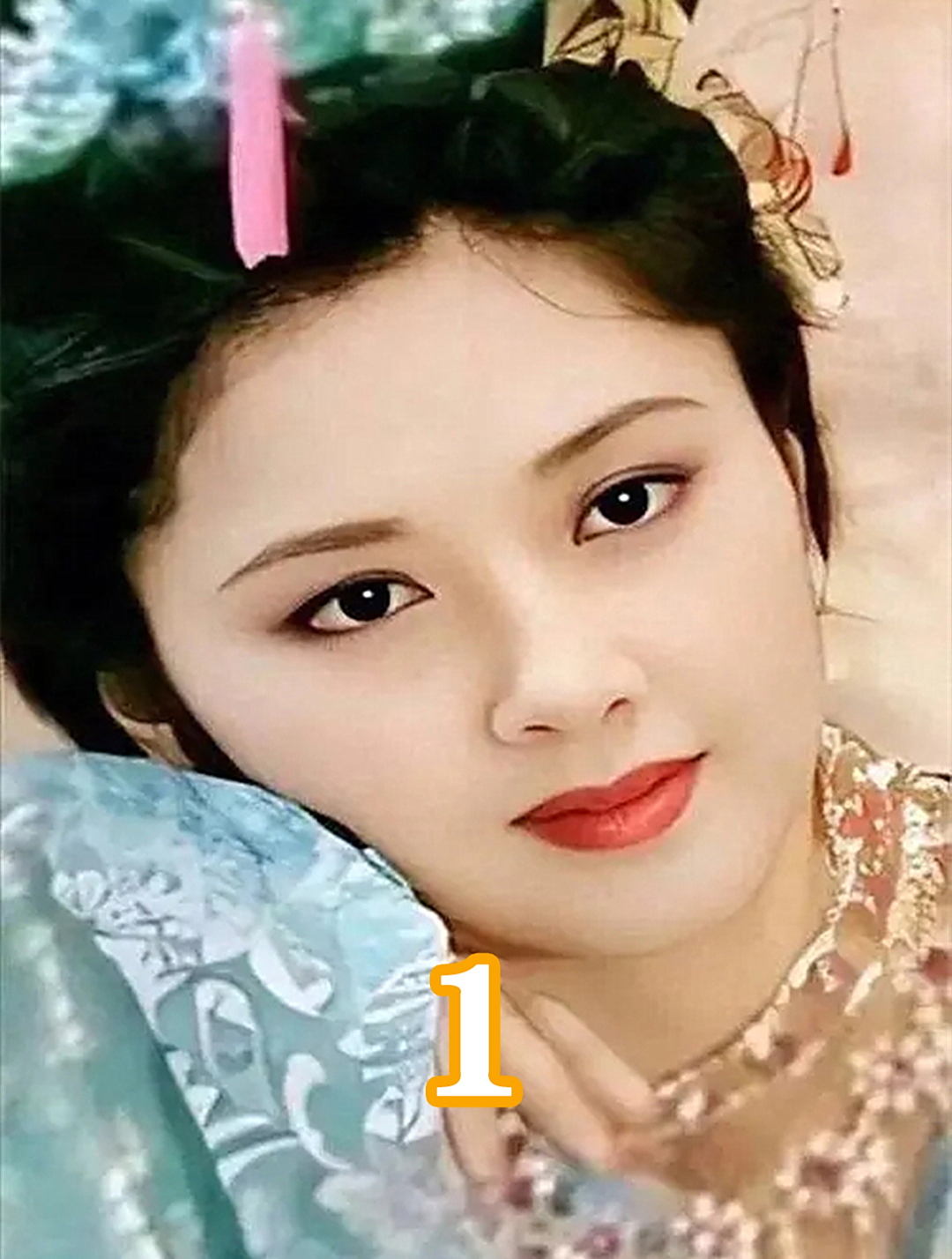 "中国第一美人"竟然是她?现在已经67岁高龄,近照风采依旧!