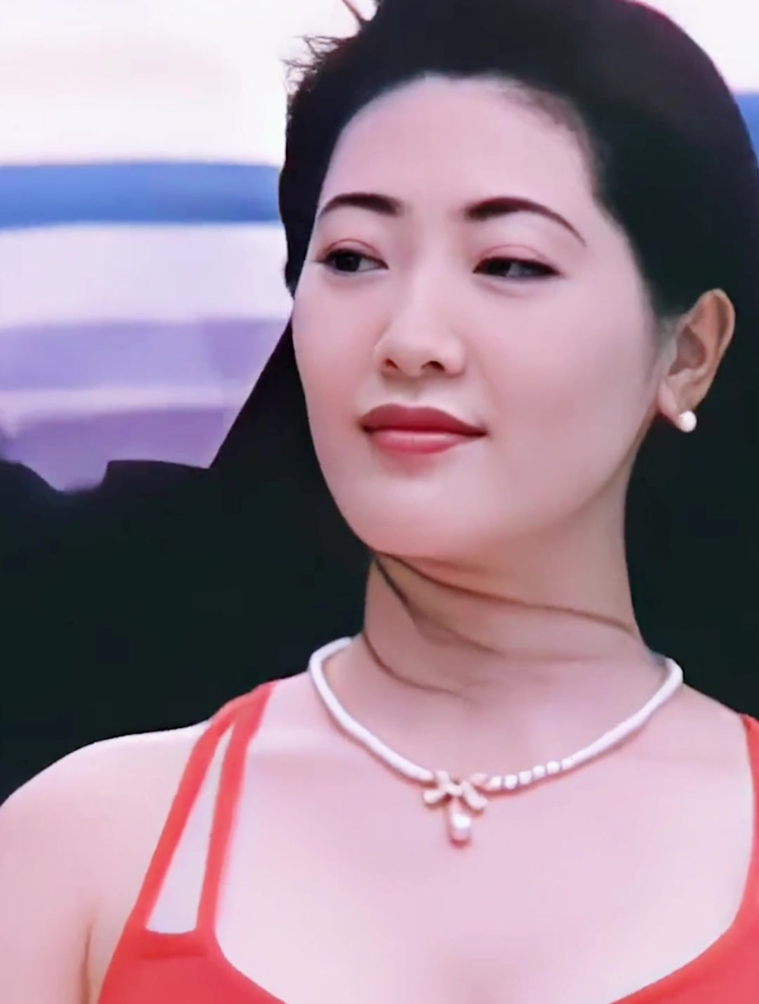 最美"潘金莲"杨思敏,19岁一炮而红,如今在东莞卖面