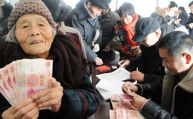 3月农村养老金调整,60岁一次性补齐5万,每月能领1200元?划算吗