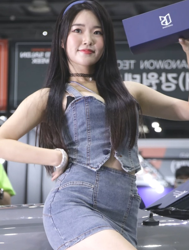 韩国车模洪智恩,精彩视频第20弹,气质佳身材好,你心动了吗