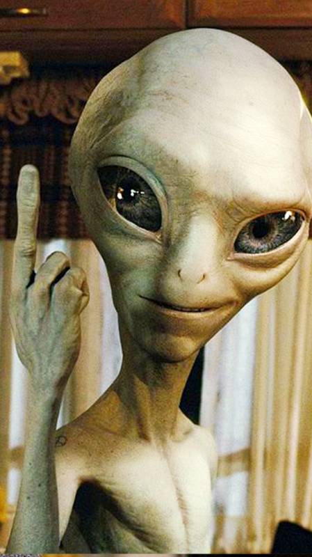 外星人意外来到地球,被人类囚禁60年后,却成了满口脏话的流氓-度小视