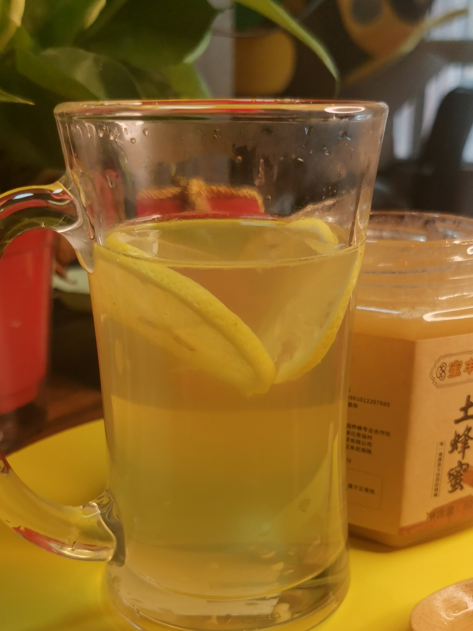 蜂蜜能放冰箱保存吗夏天(蜂蜜可以存放冰箱吗?)