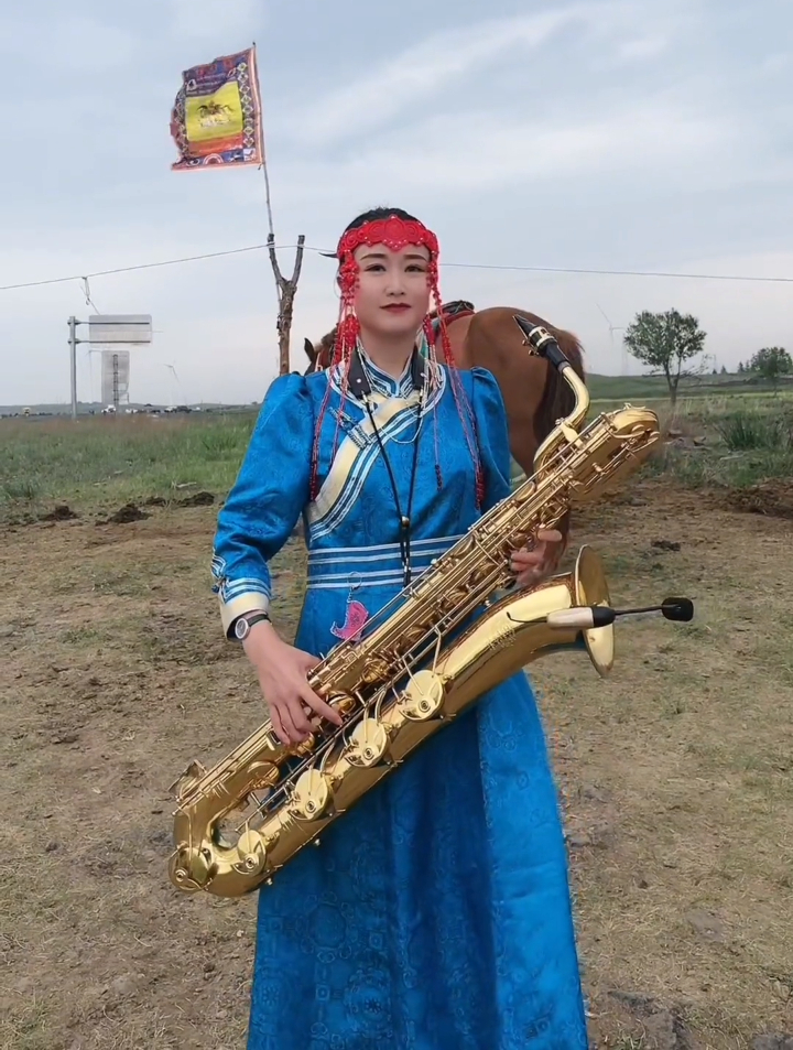 《蒙古人》上低音萨克斯,你们要的完整版来了-度小视