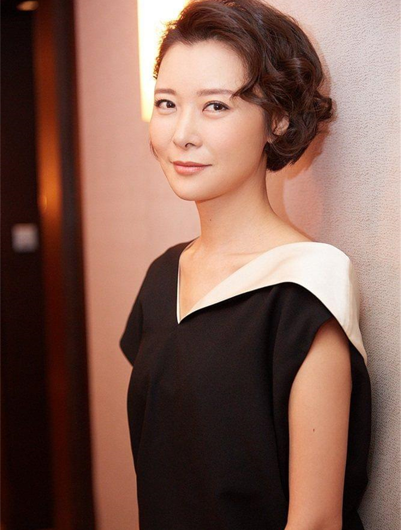 柯蓝:背景堪比韩雪,黄志忠为其抛妻弃子,却遭到李亚鹏背叛4-度小视