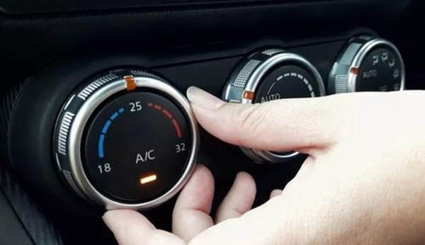 车载空调热风怎么调?车上自动空调冬天ac自动开启吗