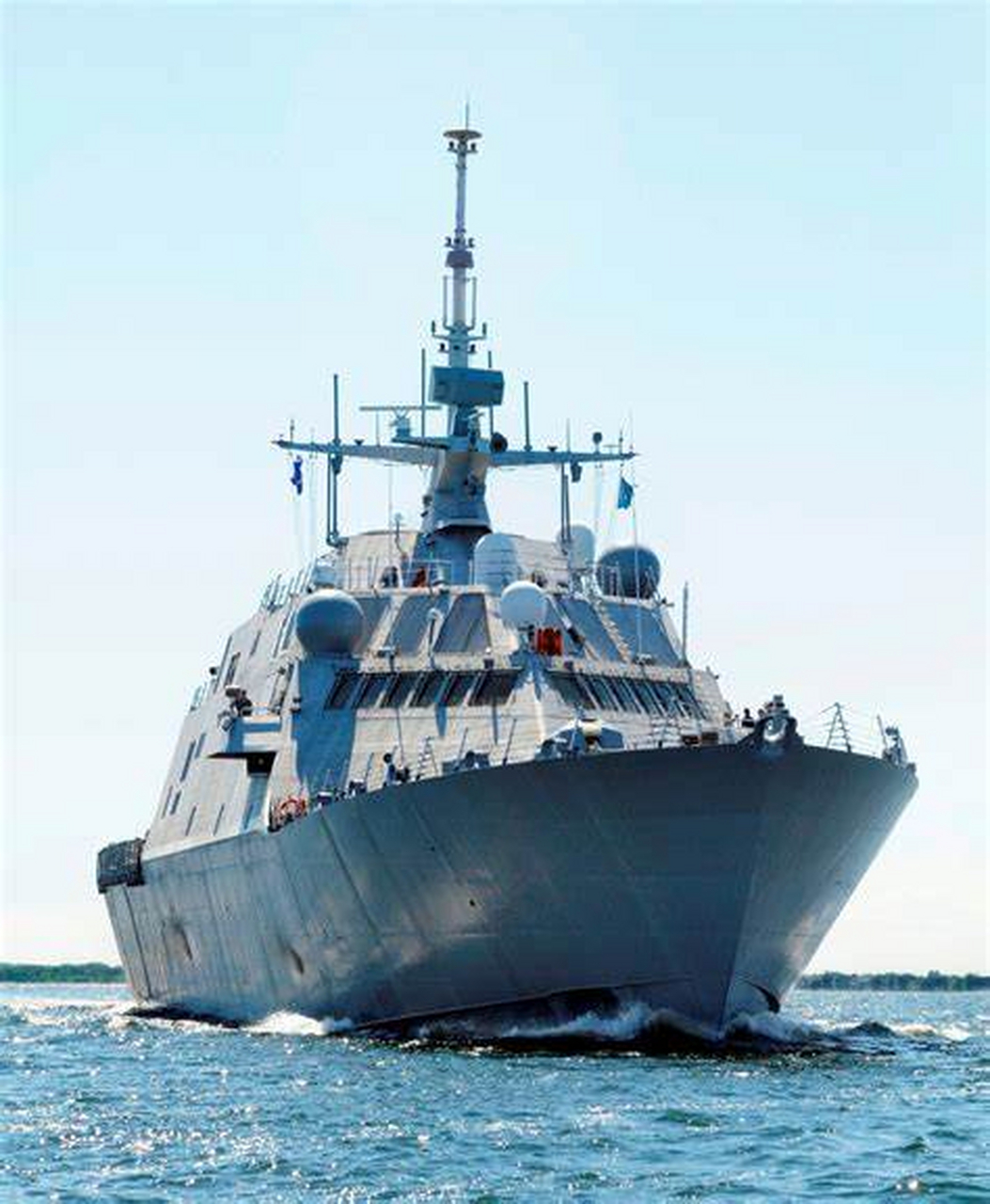 美国海军是世界上最强大的海军之一,而最近引起瞩目的一种新型舰艇就