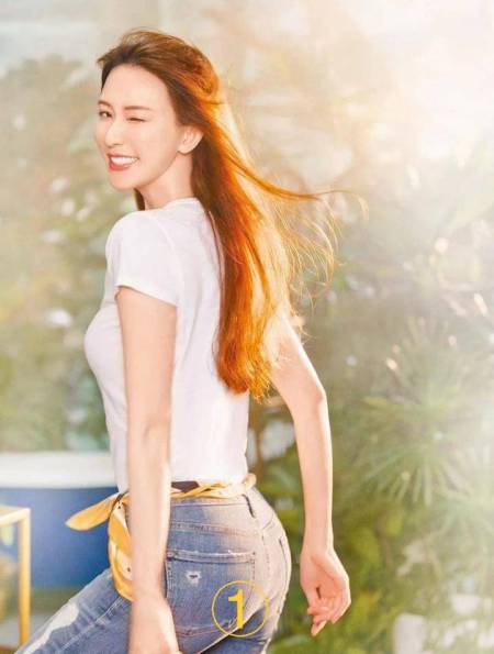 林志玲近日小腹隆起孕味十足疑似怀孕-度小视