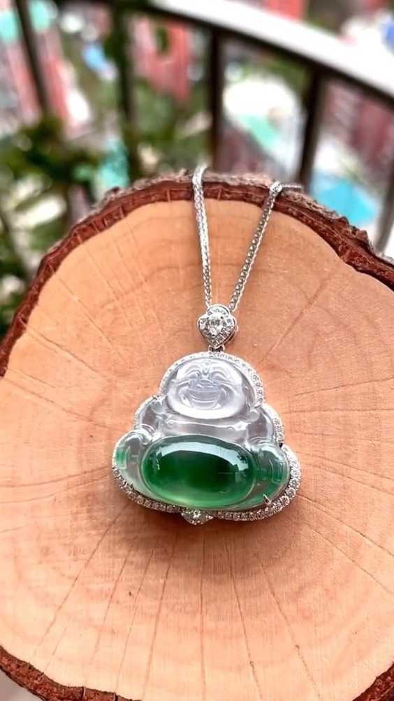 大肚能容天下事,肚里藏金翡翠佛公,你会喜欢吗?