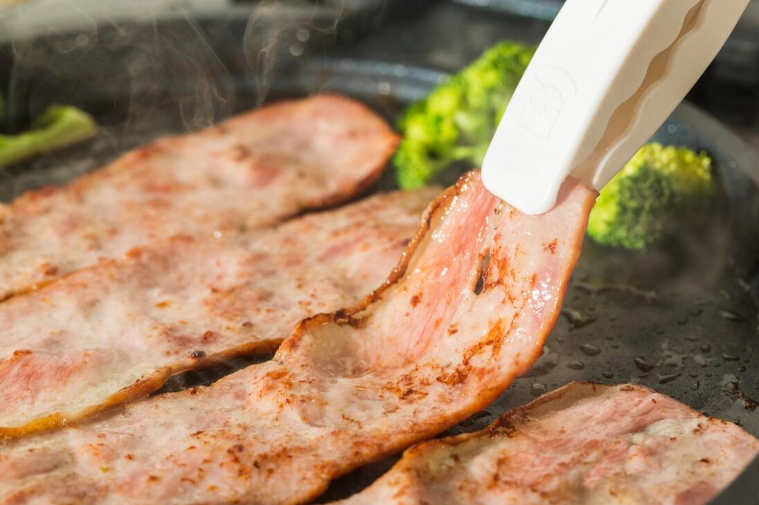 培根是啥肉有营养吗能常吃吗了解真相嘴里的肉感觉不香了