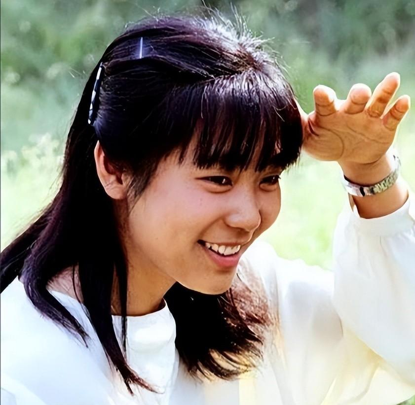 女排五冠王梁艳退役后下海经商身家上亿女儿是清华博士