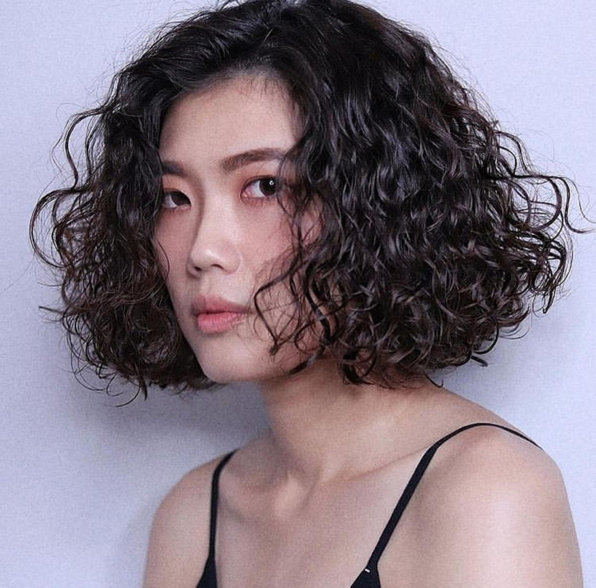 女人50岁以后,剪发型要认准了,最好避开这3款!显老还没气质