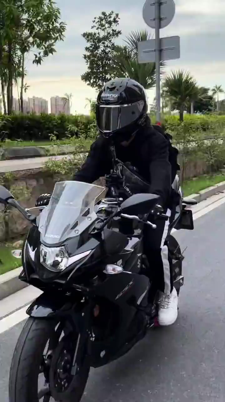 铃木gsx250r|黑武士楼下等你啊我们一起走-度小视