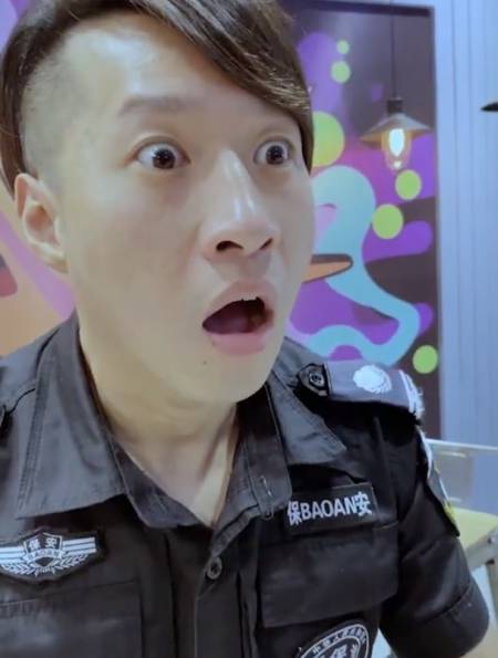 雪糕的非正确吃法,雪糕:你们二臂吧-度小视