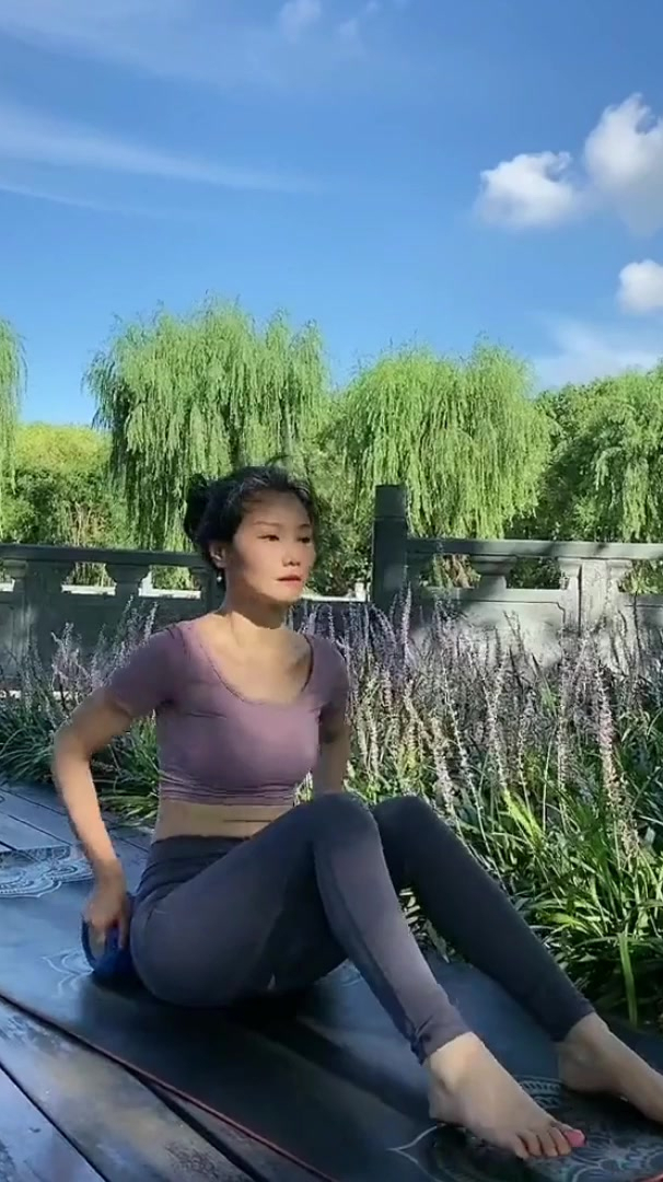 50岁阿姨每天坚持练习,看到这样的身材,你羡慕了吗?