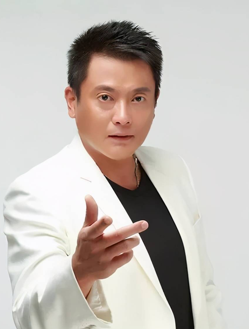 魏骏杰:中年落魄与女儿相依为命,却被炮轰成罪有应得