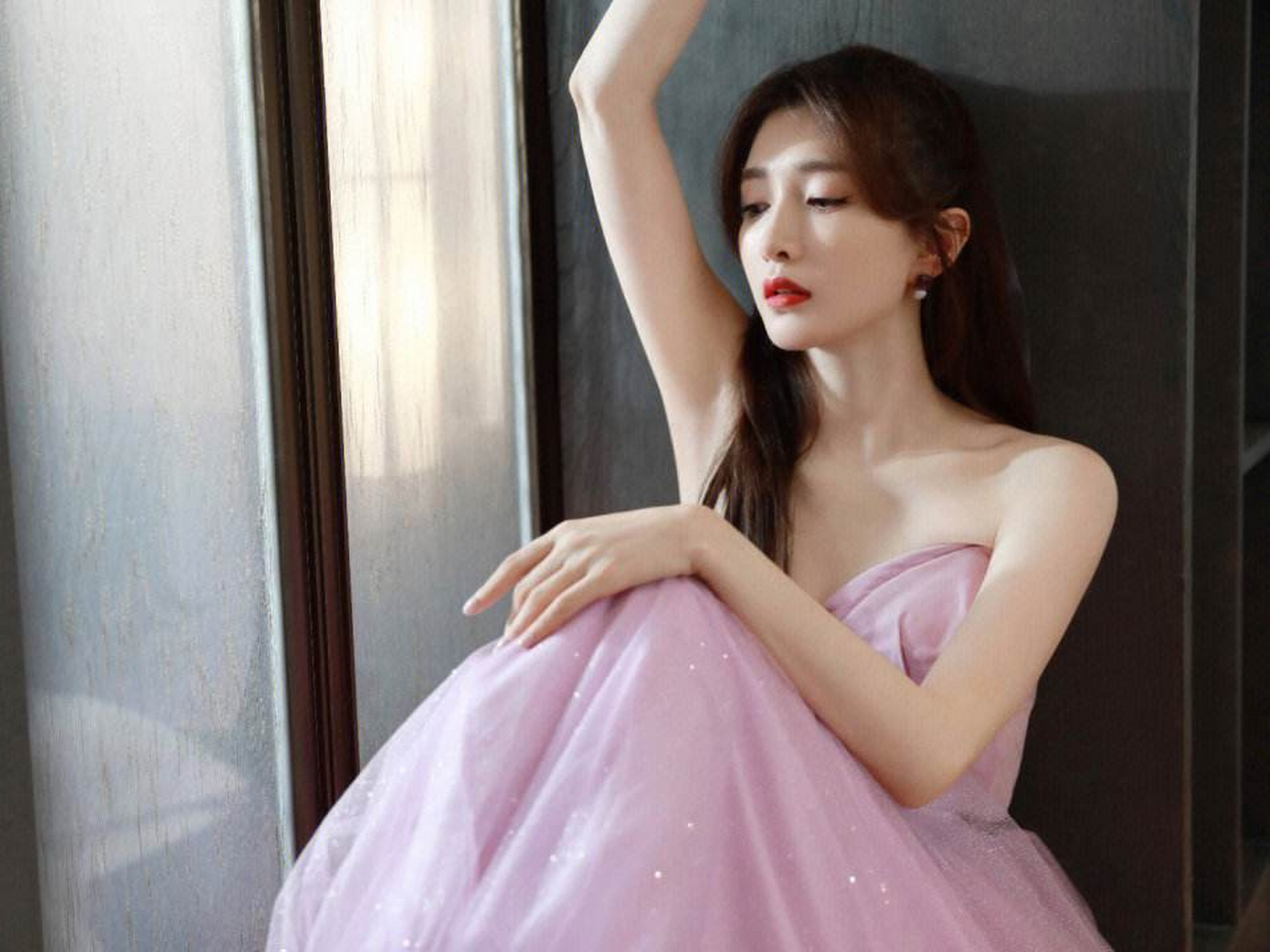 江疏影,集演技与才华,纯真的性格,白皙漂亮皮肤,着实让人羡慕!