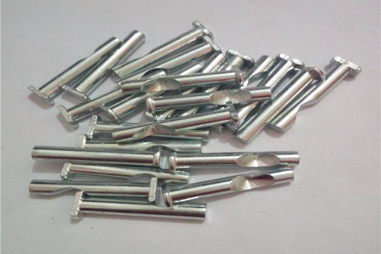 铆钉怎么拆下来