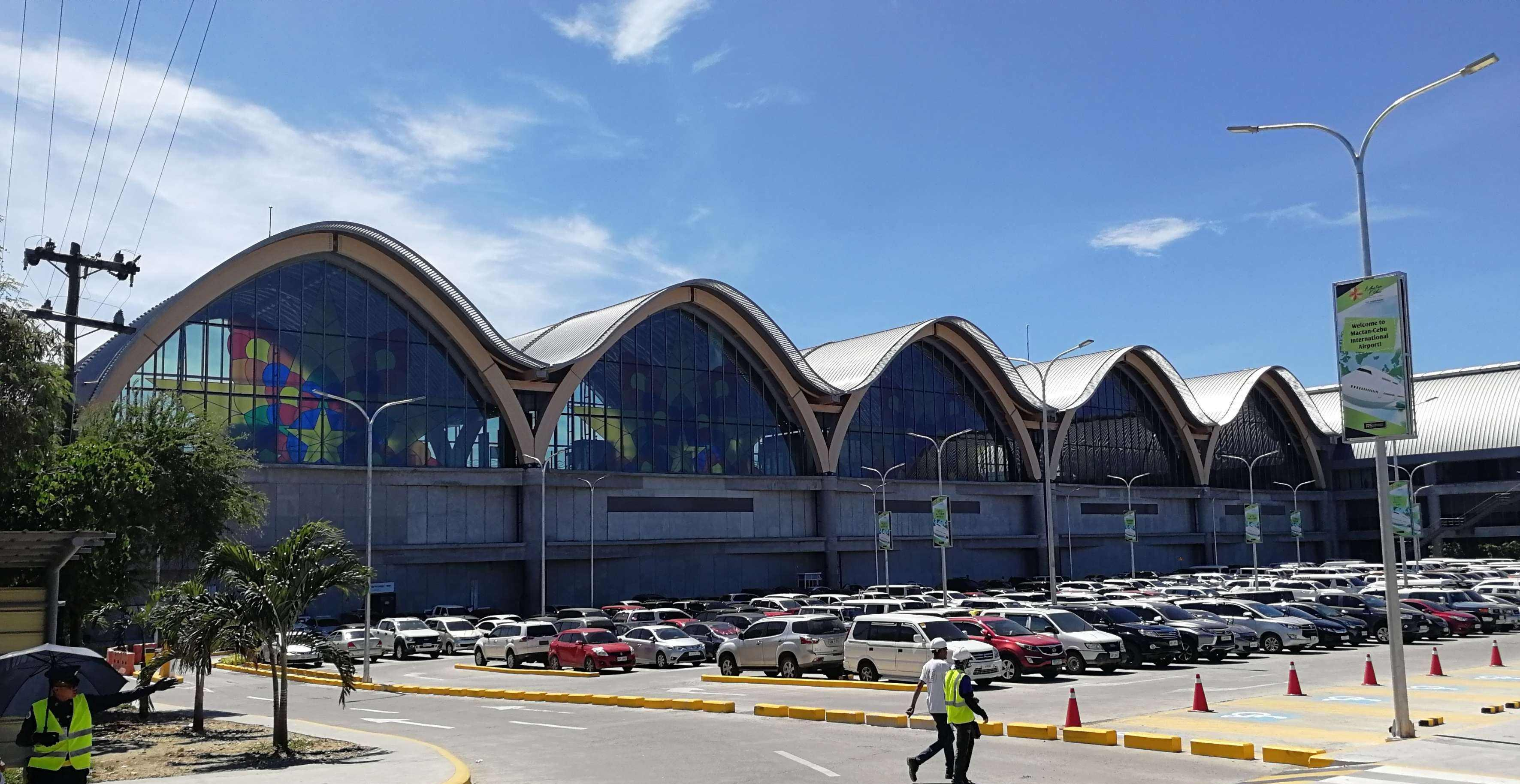 回顾大韩航空631航班宿雾机场事故:狂风中走向生命终点的老爷机