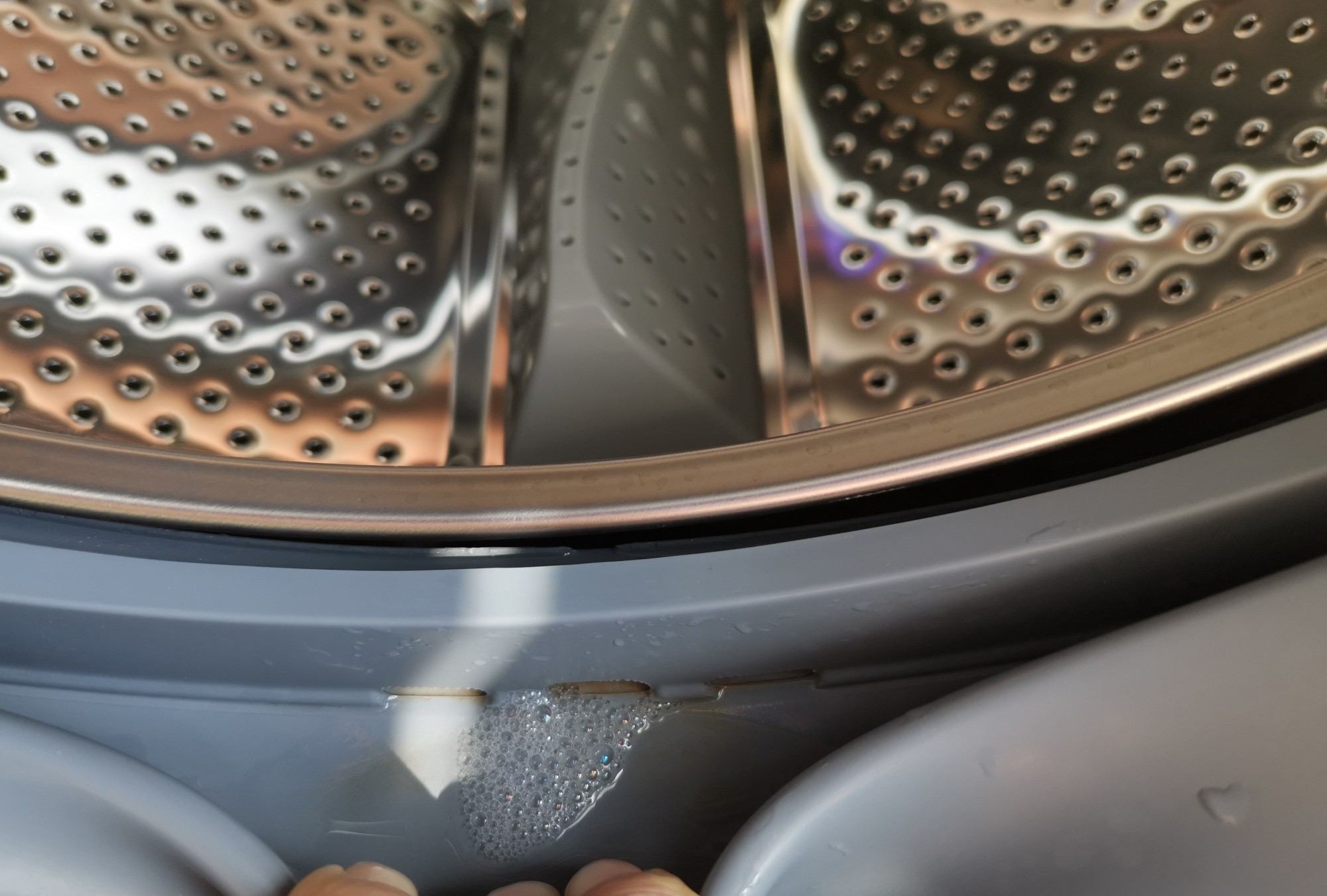 洗衣机胶圈发霉?只需一步,轻松解决