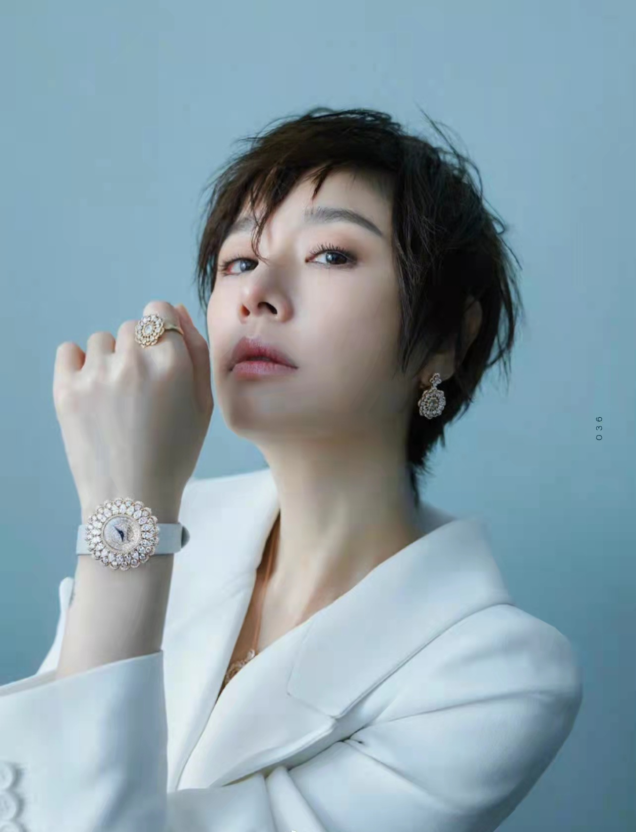 林心如罕见换新发型翻车,超短发强凹鬼马范,狗啃刘海太拉低颜值