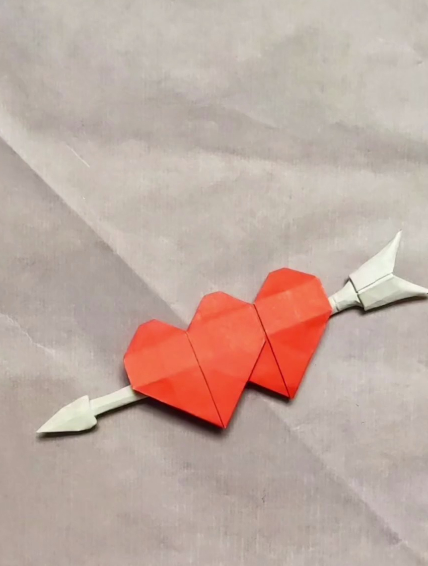 折纸一箭穿心 纸的比例是18