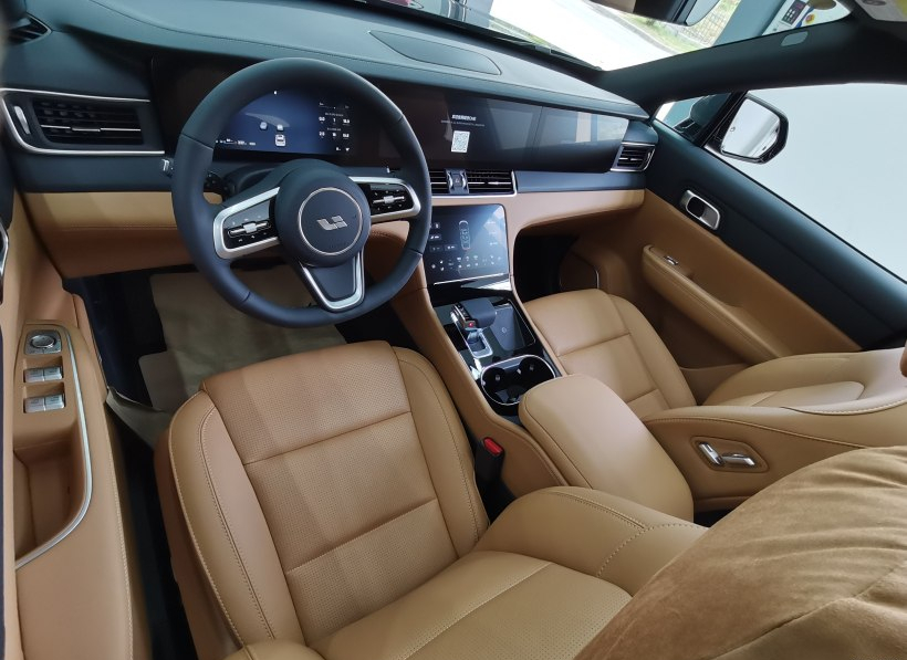 开惯了奥迪q5l,换成理想one,车主:终于明白国产与bba的差距