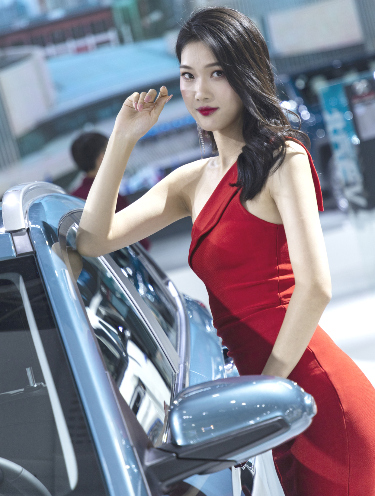 韩国车模安娜京,车展精彩视频第19集,气质与身材都很赞,美极了-度小视