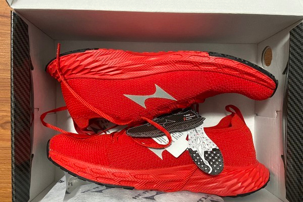 海尔斯788s碳板跑鞋主观测评