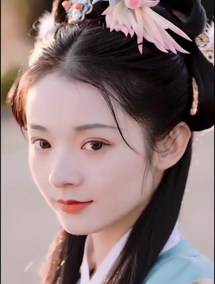 高级的美一定是独立与优雅 姑娘本是天仙不小心落入凡间