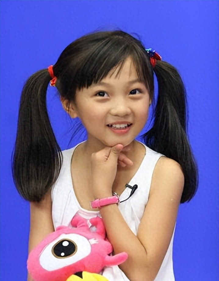 小时候好看又灵气,长大各有各的丑法,6位长"歪"的童星真可惜