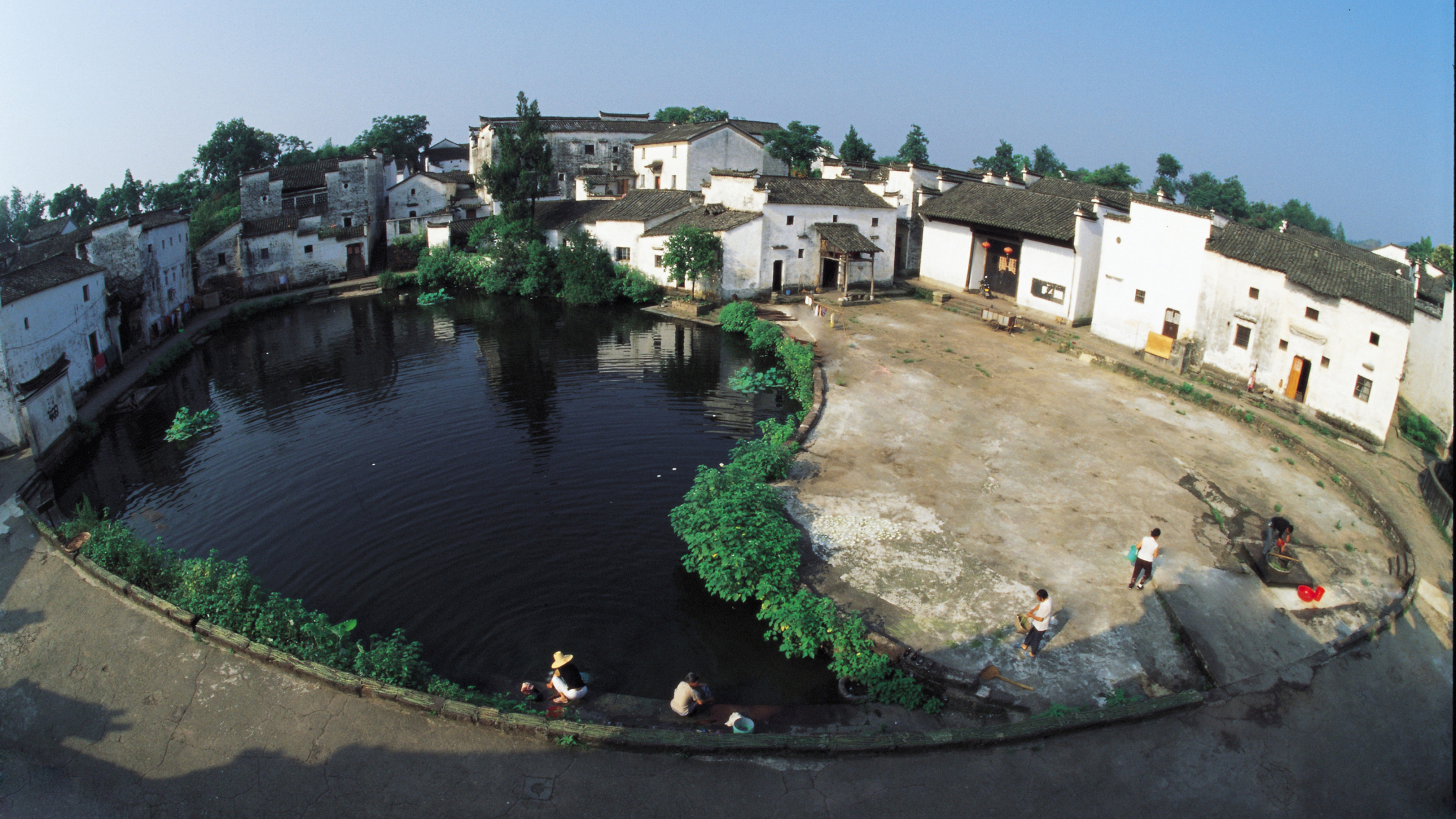 浙江兰溪诸葛八卦城,以独特城市规划闻名,基于八个方位,街道布局如